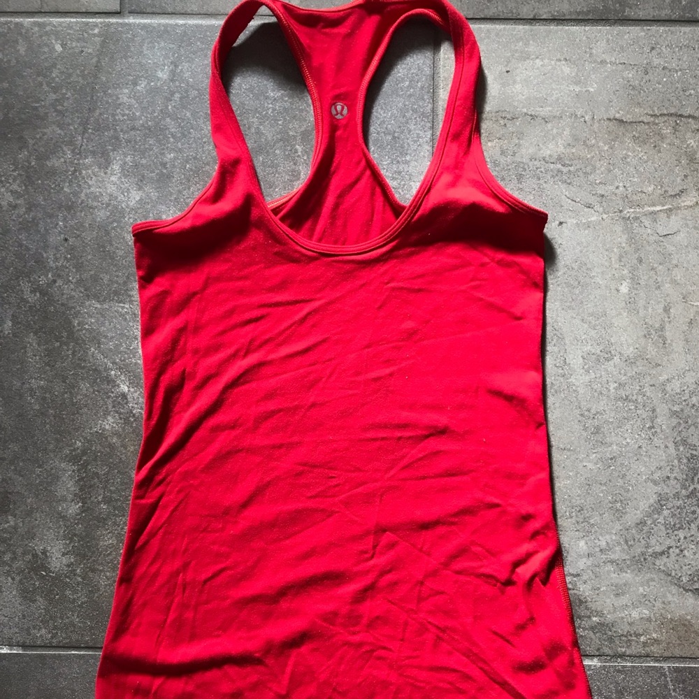 Lululemon Red Tank 6 EUC